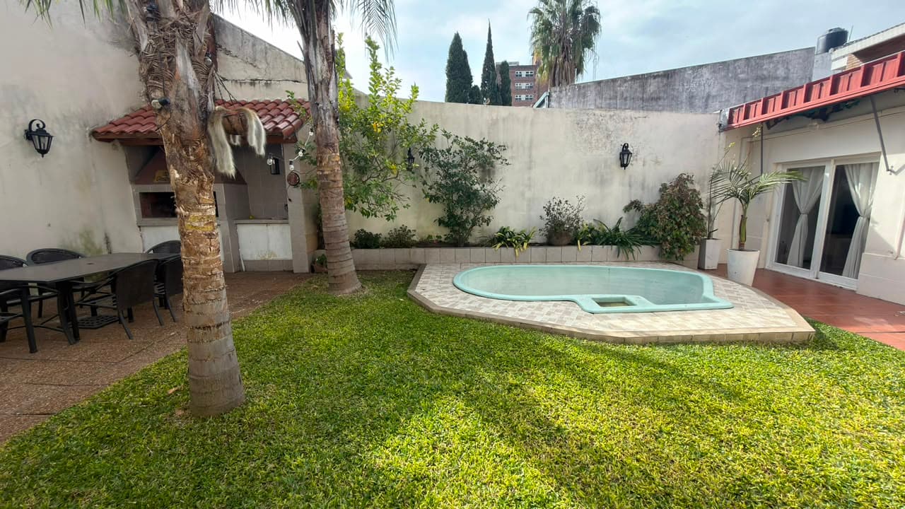 VENTA - Casa zona parque - foto 2