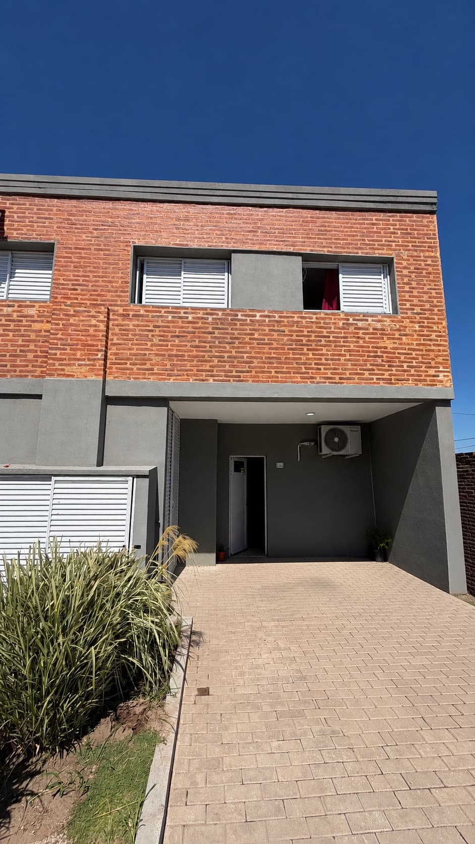 🏡 Venta de dúplex en complejo cerrado 📍 Ubicado sobre Av. Zanni al 2550 - foto 1